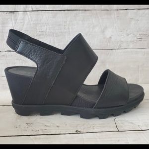 Sorel Joanie II
Size 8